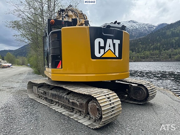Caterpillar 325FLCR Gravemaskin - 2 skuffer, R8 rototilt og Makin GPS 11 of 30