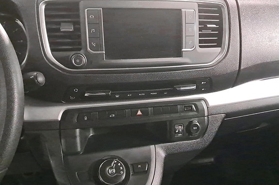 Toyota Proace 28 of 30