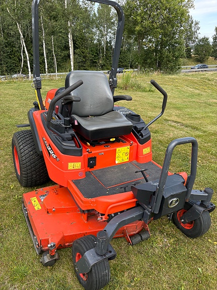 Kubota ZD326 Zero turn - Diesel! 8 of 17