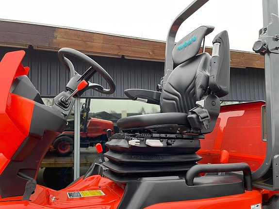 Kubota F251 Frontklipper - 4WD diesel 21 of 22