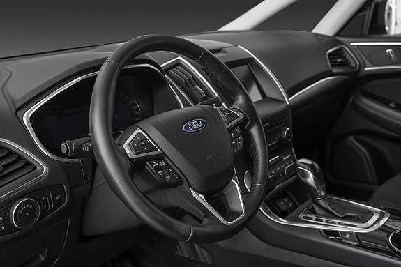 Ford S-MAX 17 of 26