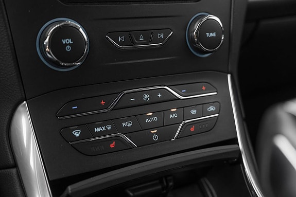 Ford S-MAX 15 of 26