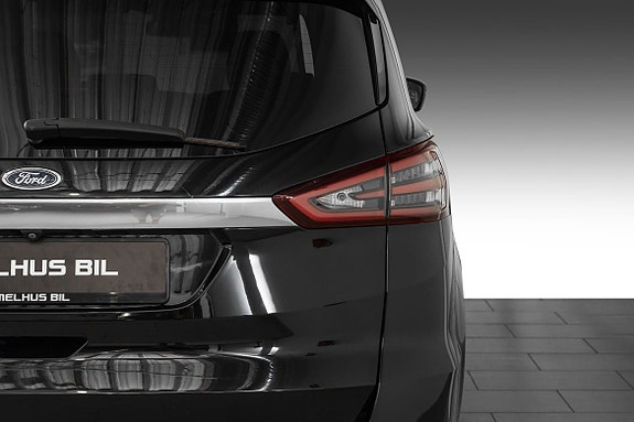 Ford S-MAX 6 of 26