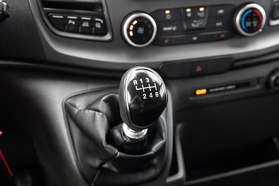 Ford Transit 16 of 23