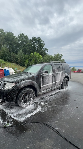 Nissan Pathfinder 3 of 27