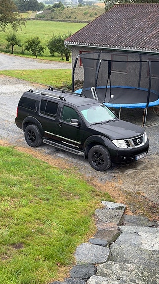 Nissan Pathfinder 5 of 27