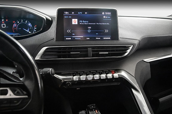 Peugeot 5008 15 of 27