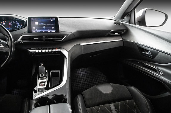 Peugeot 5008 17 of 27