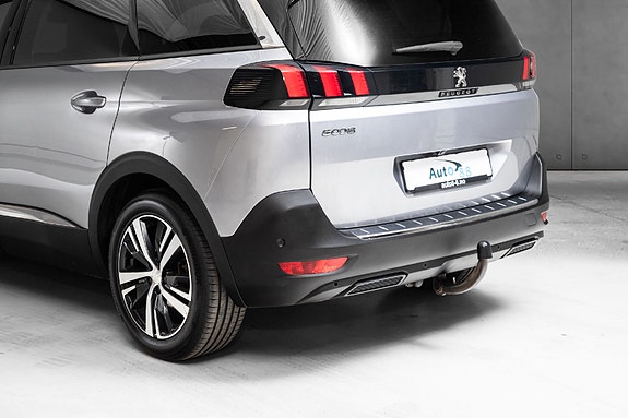 Peugeot 5008 8 of 27
