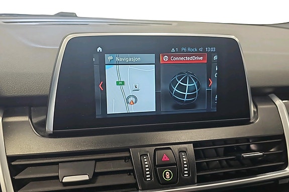BMW 225xe 13 of 24