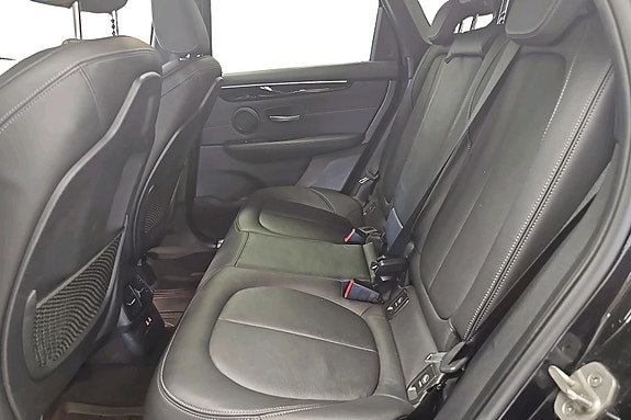 BMW 225xe 7 of 24