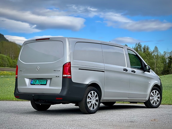 Mercedes-Benz Vito 11 of 30