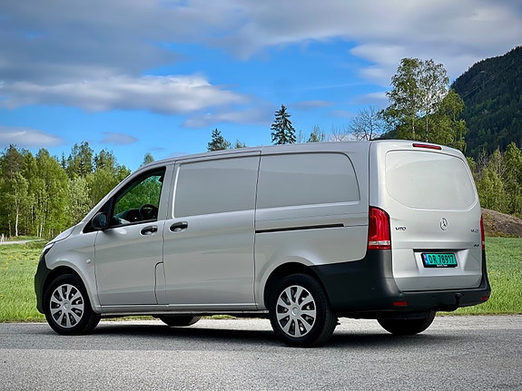 Mercedes-Benz Vito 14 of 30