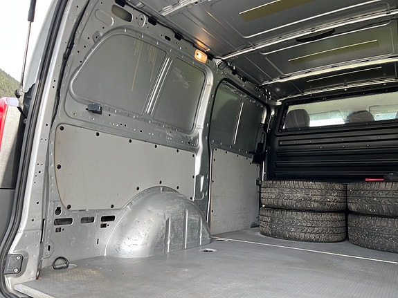 Mercedes-Benz Vito 18 of 30