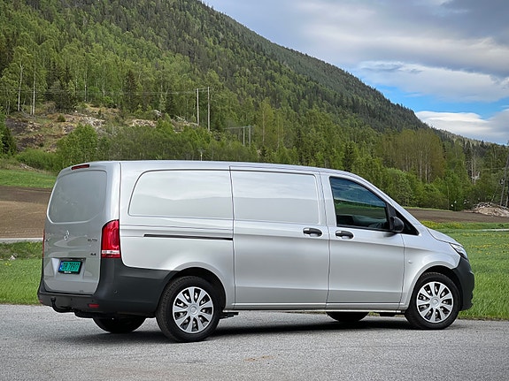 Mercedes-Benz Vito 2 of 30