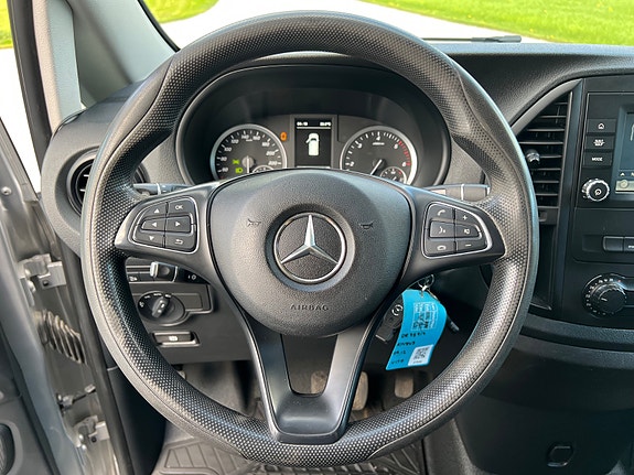 Mercedes-Benz Vito 28 of 30