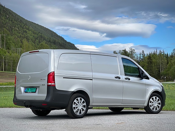 Mercedes-Benz Vito 10 of 30