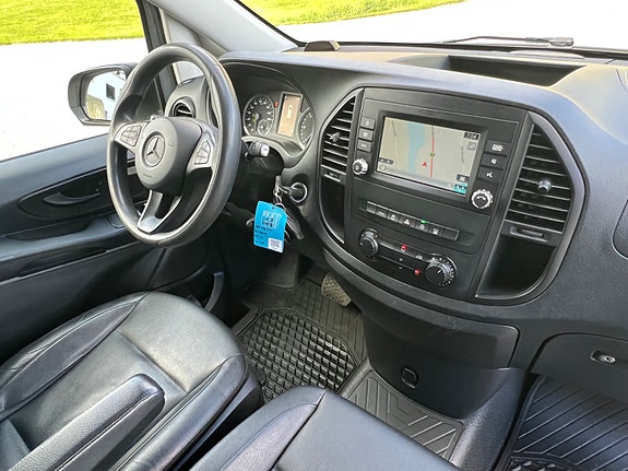 Mercedes-Benz Vito 22 of 30