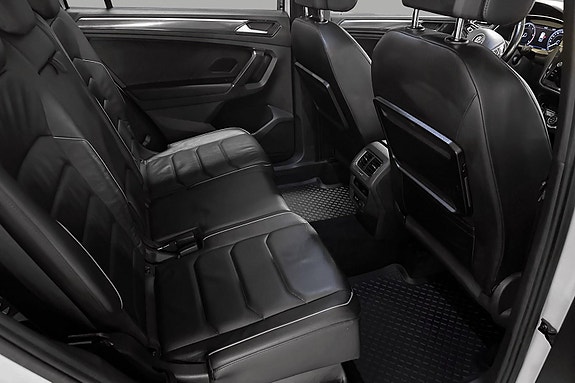Volkswagen Tiguan Allspace 11 of 21