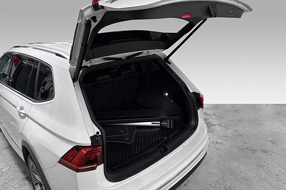 Volkswagen Tiguan Allspace 13 of 21
