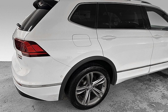 Volkswagen Tiguan Allspace 18 of 21