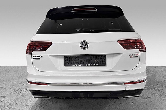Volkswagen Tiguan Allspace 15 of 21