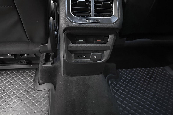 Volkswagen Tiguan Allspace 10 of 21