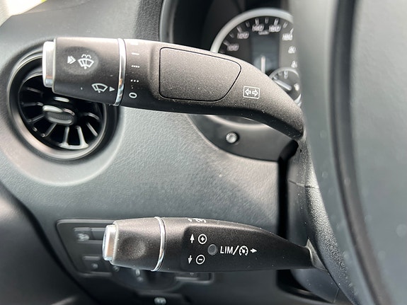 Mercedes-Benz Vito 29 of 30