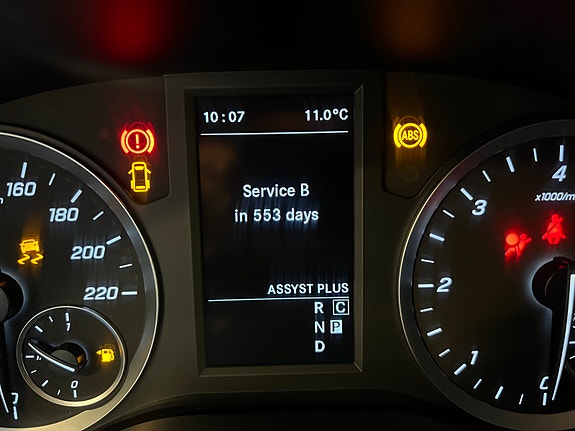 Mercedes-Benz Vito 30 of 30