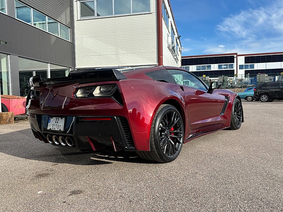 Chevrolet Corvette 10 of 30