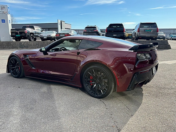 Chevrolet Corvette 12 of 30