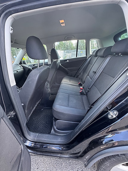 Volkswagen Tiguan 11 of 15