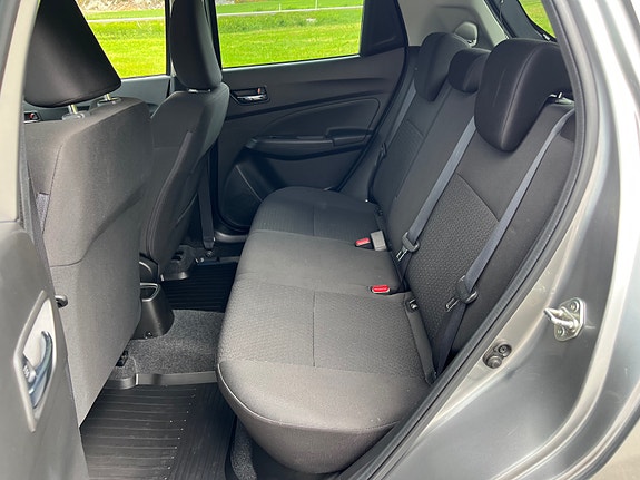 Suzuki Swift 20 of 30