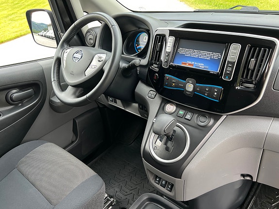 Nissan e-NV200 23 of 30