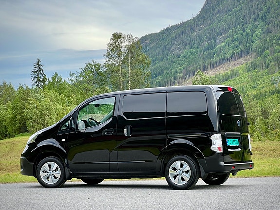Nissan e-NV200 9 of 30