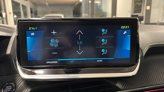 Peugeot 208 25 of 30