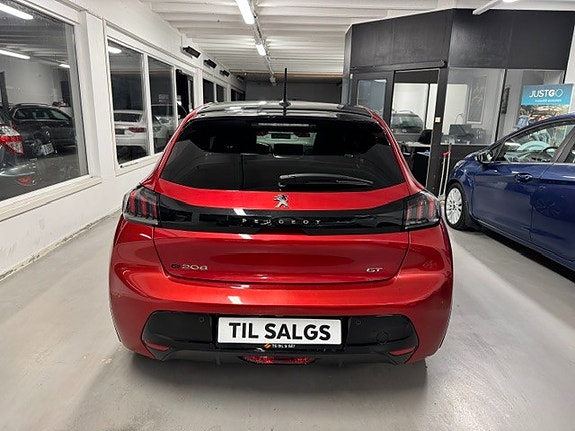 Peugeot 208 8 of 30