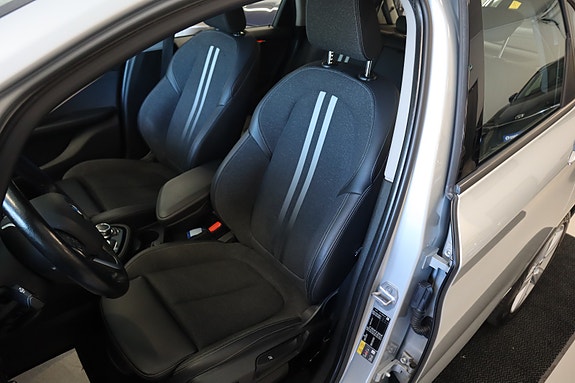BMW 225xe 17 of 30