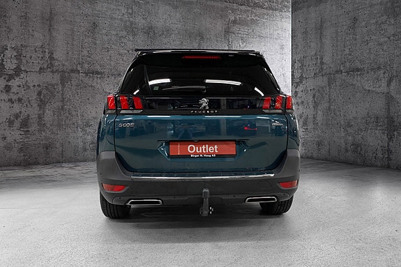 Peugeot 5008 3 of 17