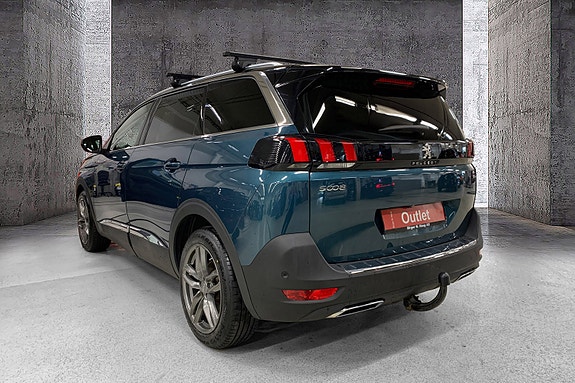 Peugeot 5008 4 of 17