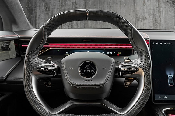Lotus Eletre 29 of 30