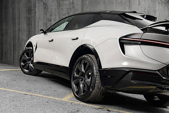 Lotus Eletre 15 of 30