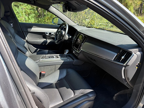 Volvo V90 9 of 17