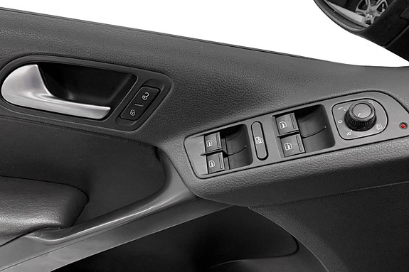 Volkswagen Tiguan 10 of 15