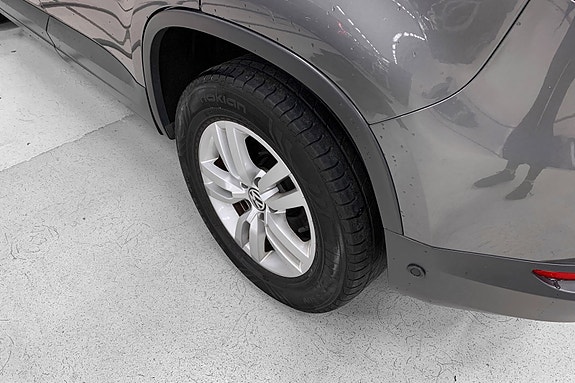 Volkswagen Tiguan 14 of 15