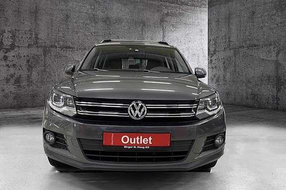 Volkswagen Tiguan 2 of 15