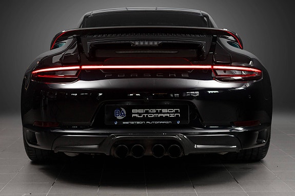 Porsche 911 Carrera 4 GTS 3 of 30