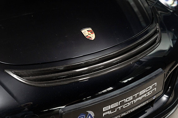 Porsche 911 Carrera 4 GTS 22 of 30