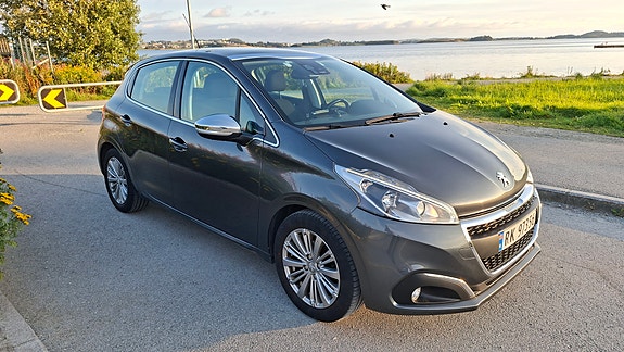 Peugeot 208 25 of 30