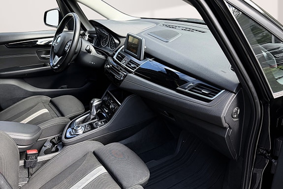 BMW 220d 12 of 15
